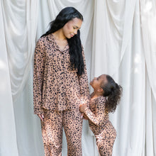 Long-Sleeved Women's Pajama Set in Latte Leopard