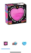 SQUEEZE HEART NEE DOH