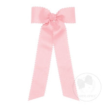 Medium Scallop Trim Longtail Bow