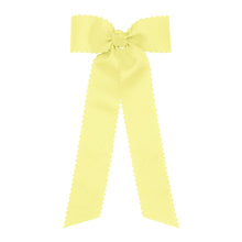 Medium Scallop Trim Longtail Bow