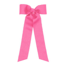 Medium Scallop Trim Longtail Bow